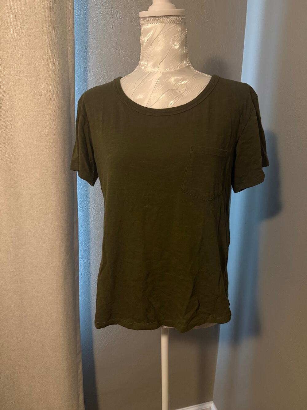 Ana pocket T-shirt medium
